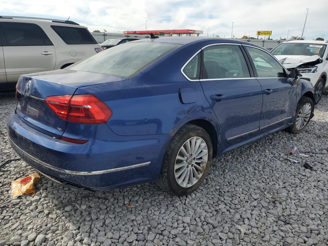2016 Volkswagen Passat VIN 1VWBT7A36GC013200 Copart auction photo, front end / rear end damage thumbnail 3