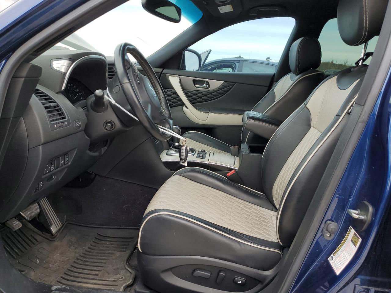 2017 Infiniti QX70 VIN JN8CS1MU2HM144314 Copart auction photo, front end damage thumbnail 7