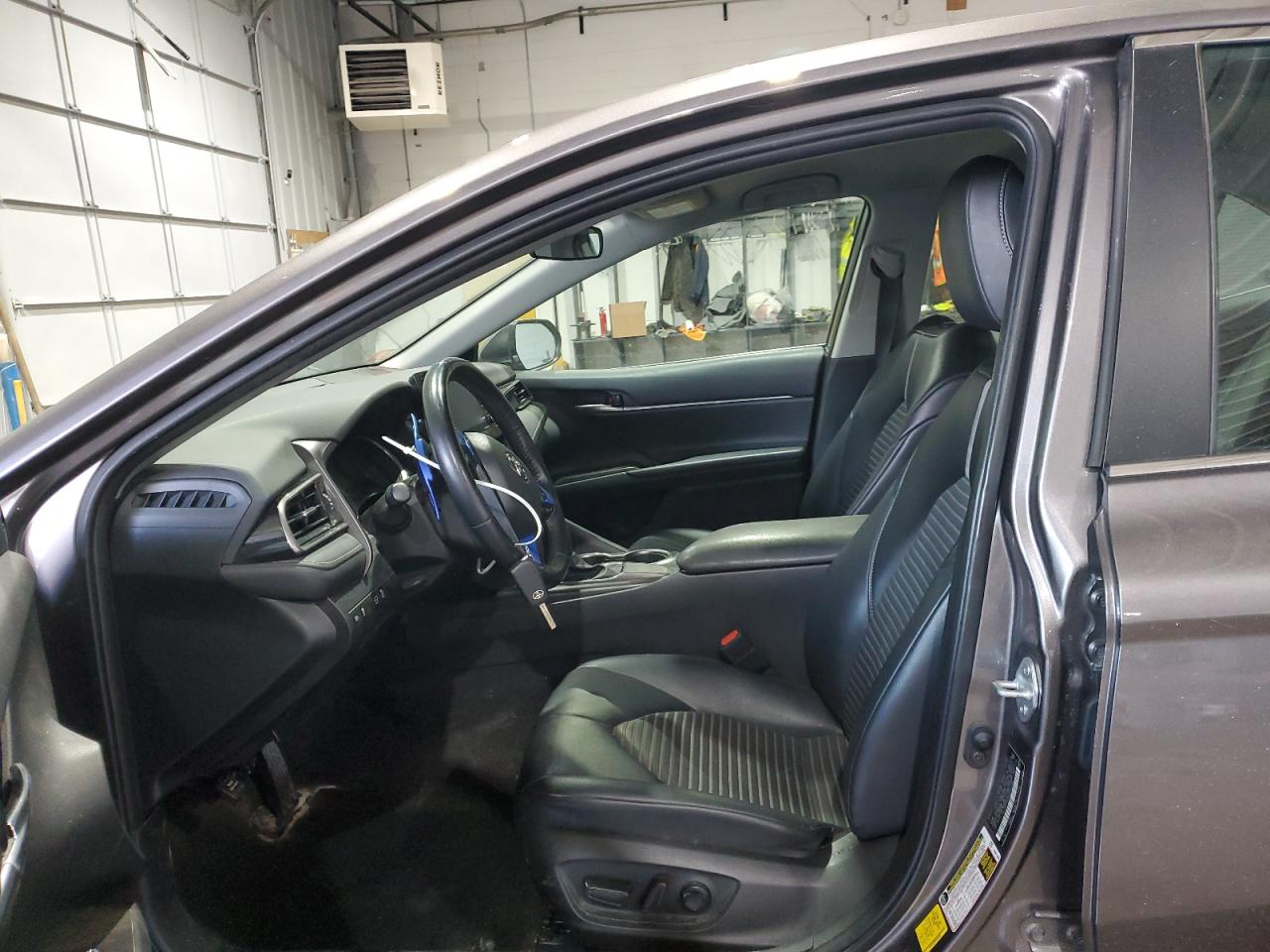 2021 Toyota Camry VIN 4T1G11AK0MU606409 Copart auction photo, front end damage thumbnail 7