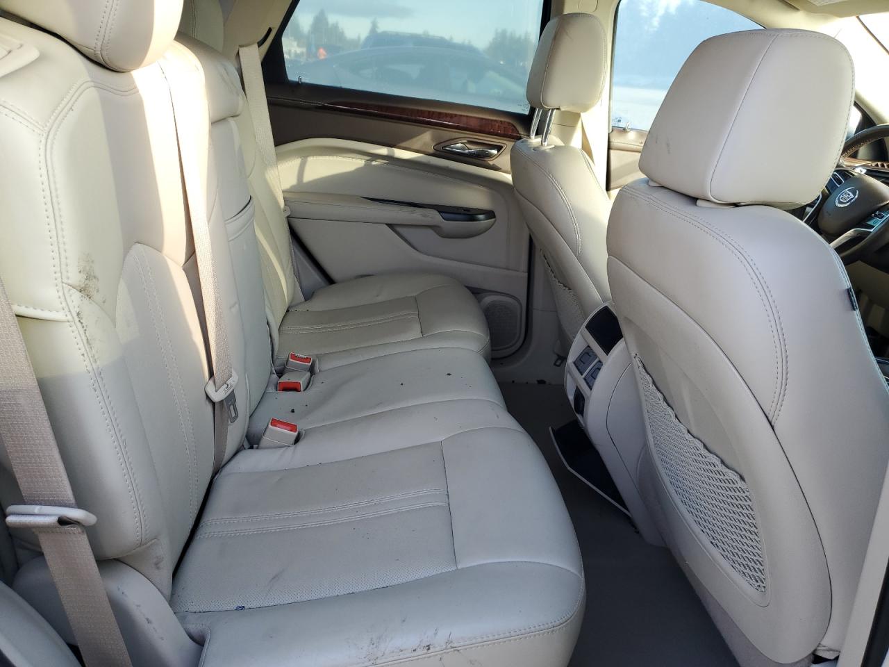 2015 Cadillac SRX VIN 3GYFNBE31FS603853 Copart auction photo, rear end damage thumbnail 10
