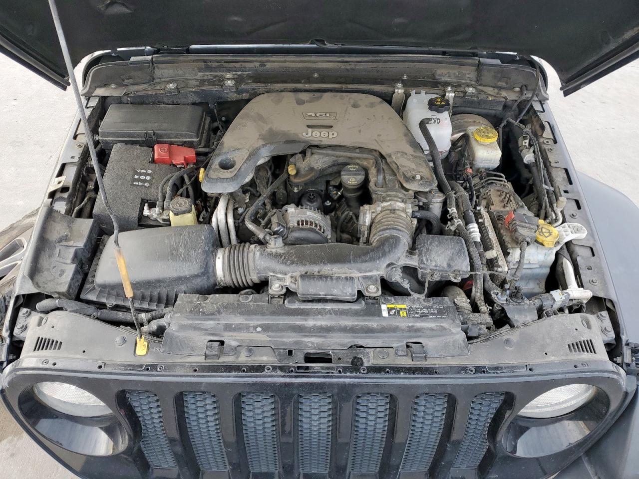 2018 Jeep Wrangler VIN 1C4HJXDG8JW120479 Copart auction photo, all over / undercarriage damage thumbnail 13