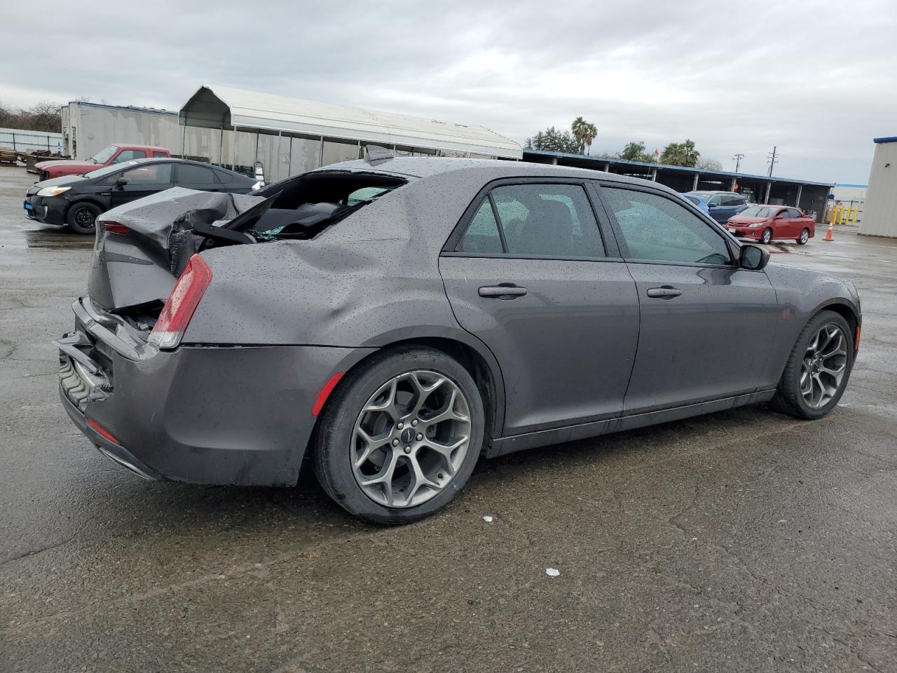 2015 Chrysler 300 VIN 2C3CCABG2FH926929 Copart auction photo, rear end damage thumbnail 3