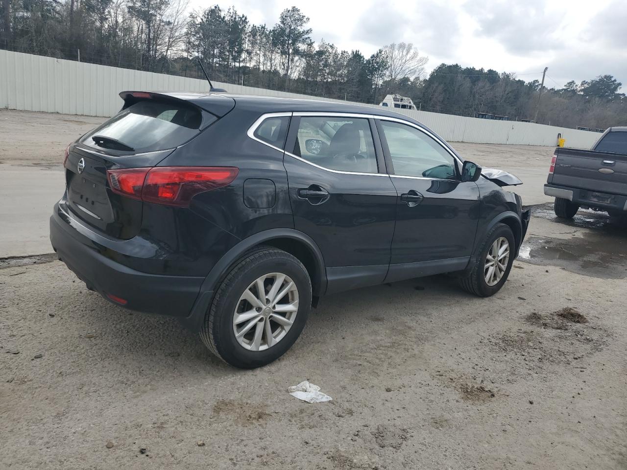 2017 Nissan Rogue VIN JN1BJ1CP2HW036255 Copart auction photo, front end damage thumbnail 3