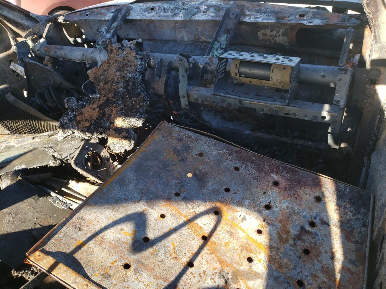 2005 Dodge RAM VIN 3D7KS28C55G865858 Copart auction photo, burn damage thumbnail 8