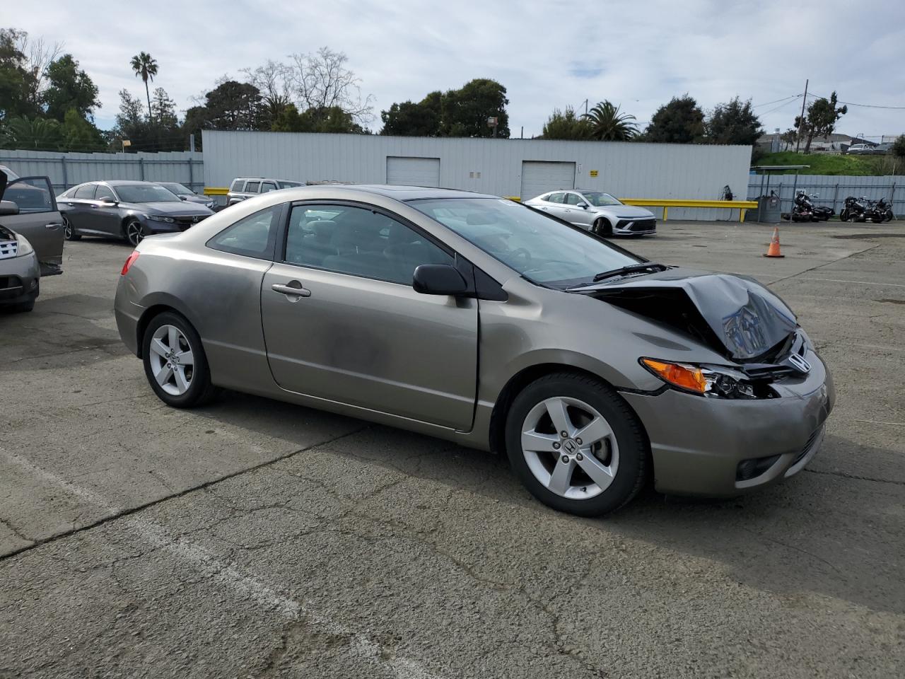2007 Honda Civic VIN 2HGFG12887H557597 Copart auction photo, front end / minor dent/scratches damage thumbnail 4