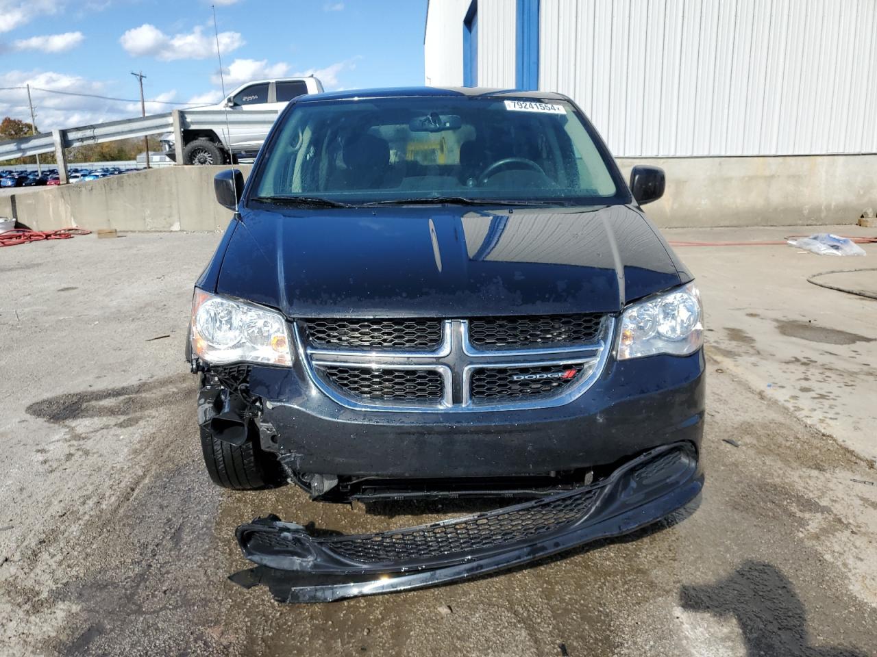 2016 Dodge Caravan VIN 2C4RDGBG4GR374495 Copart auction photo, side / front end damage thumbnail 5