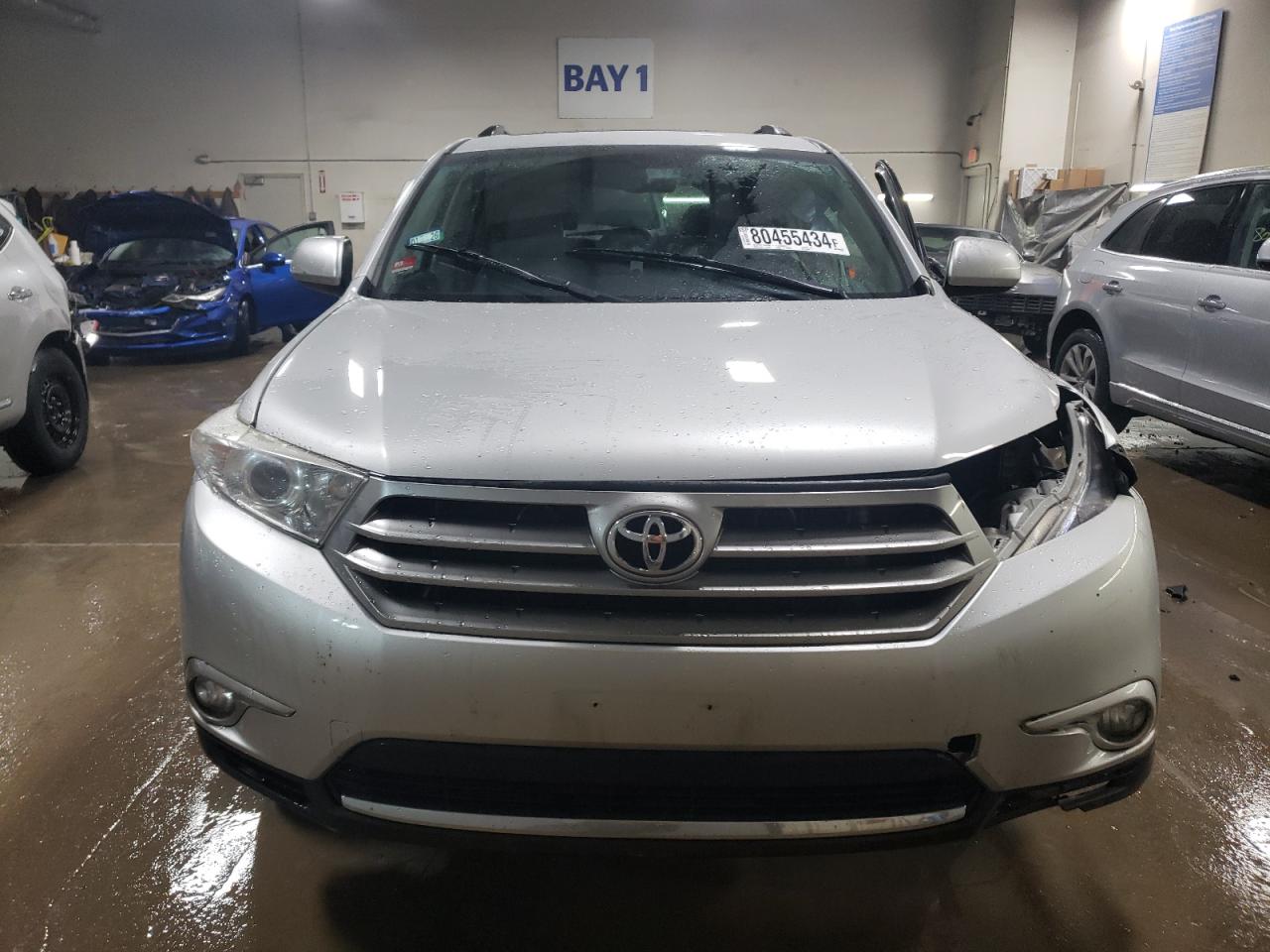 2013 Toyota Highlander VIN 5TDBK3EH4DS270449 Copart auction photo, side / front end damage thumbnail 5