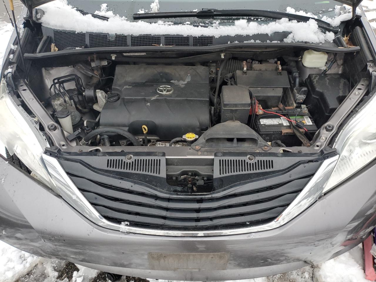 2014 Toyota Sienna VIN 5TDKK3DC5ES455505 Copart auction photo, front end / side damage thumbnail 13