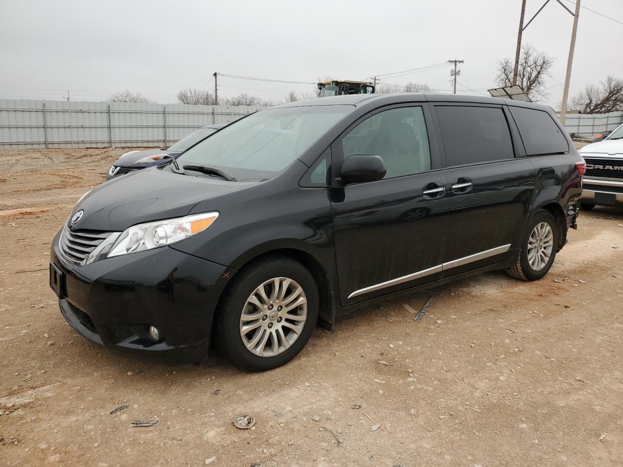 2017 Toyota Sienna VIN 5TDYZ3DC4HS788675