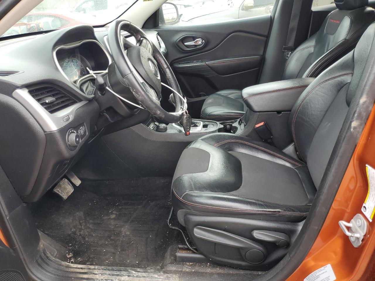 2015 Jeep Cherokee VIN 1C4PJMBSXFW740131 Copart auction photo, side damage thumbnail 7