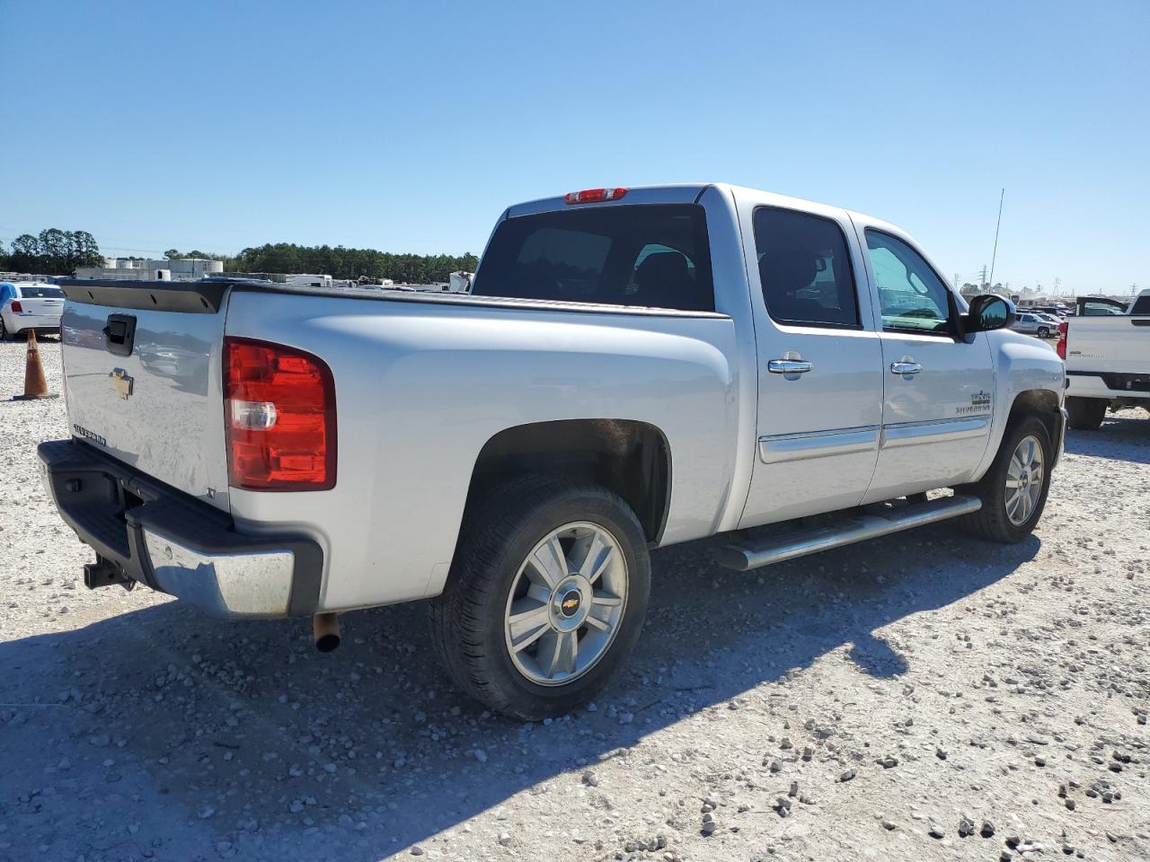 2013 Chevrolet Silverado VIN 3GCPCSE08DG102447 Copart auction photo, top/roof / front end damage thumbnail 3