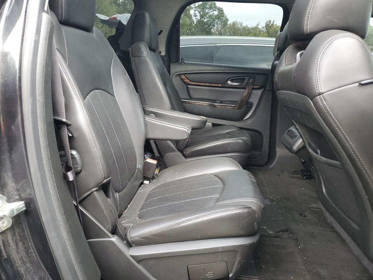 2015 GMC Acadia VIN 1GKKVTKD7FJ174201 Copart auction photo, front end / undercarriage damage thumbnail 11
