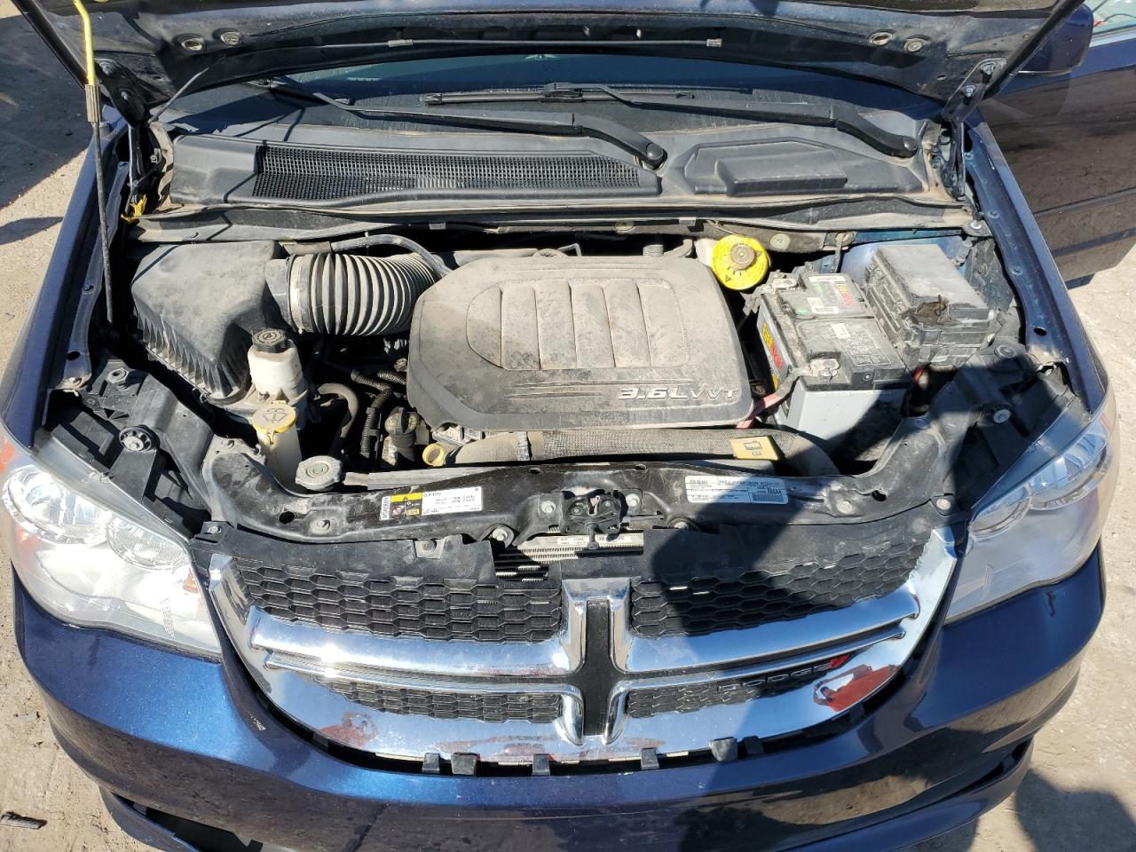 2017 Dodge Caravan VIN 2C4RDGCG5HR662509 Copart auction photo, rear end / minor dent/scratches damage thumbnail 13