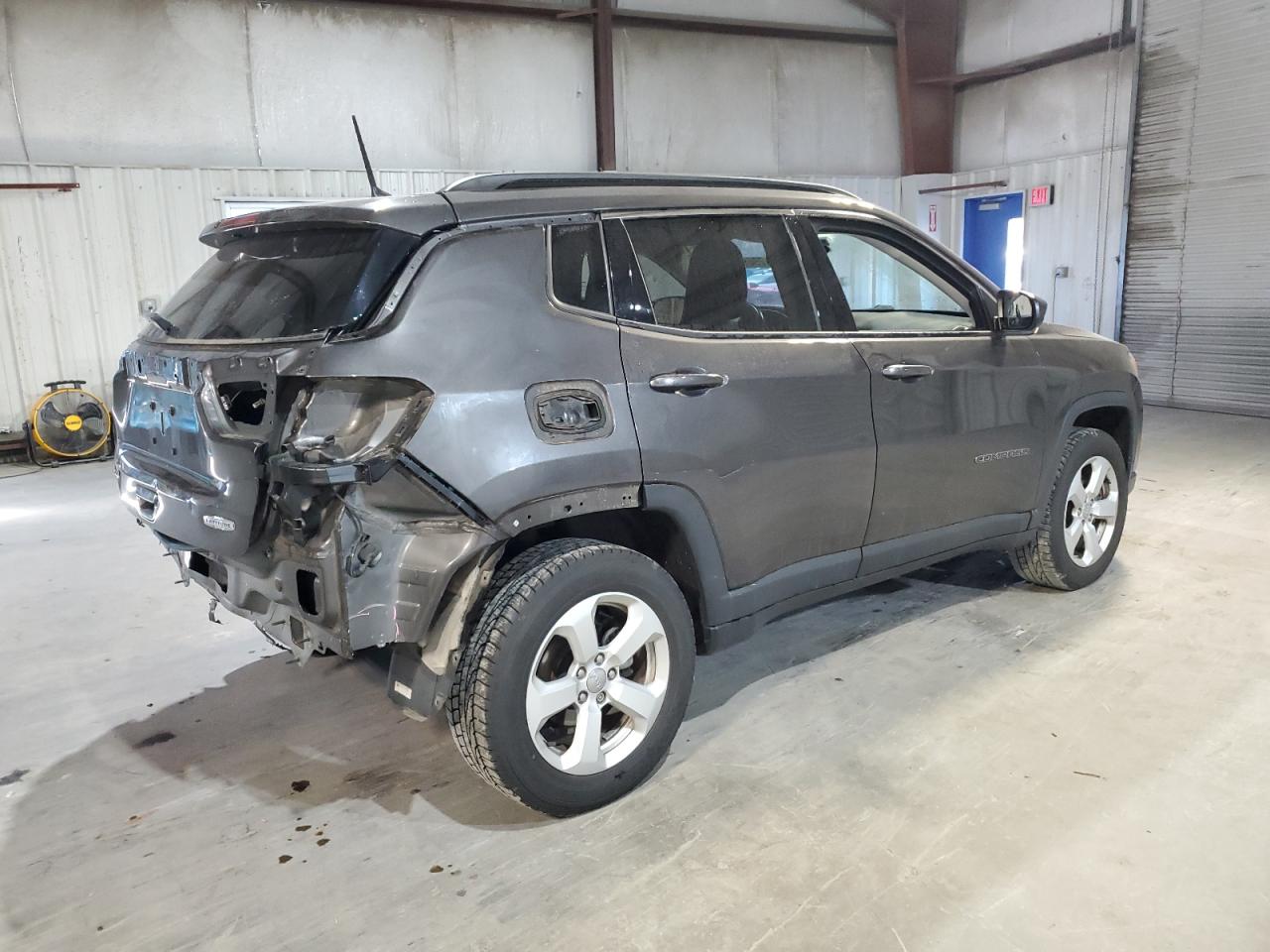 2018 Jeep Compass VIN 3C4NJDBB1JT457509 Copart auction photo, rear end damage thumbnail 3