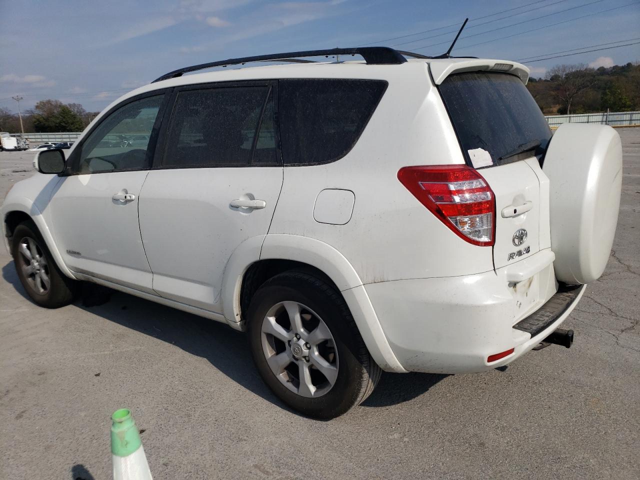 2011 Toyota RAV 4 VIN 2T3YF4DV5BW068680 Copart auction photo, side damage thumbnail 2