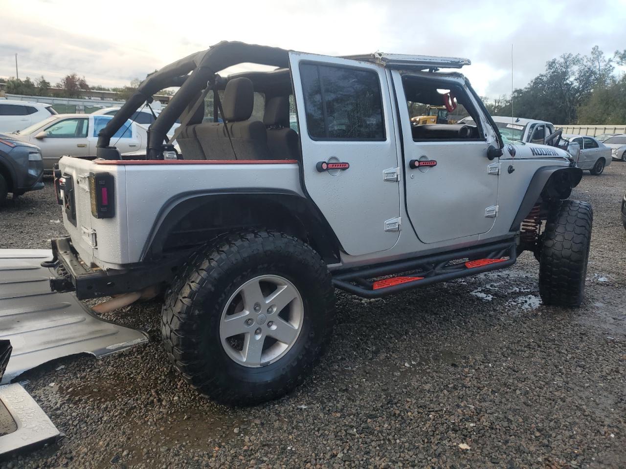 2011 Jeep Wrangler VIN 1J4BA3H17BL554443 Copart auction photo, front end / top/roof damage thumbnail 3