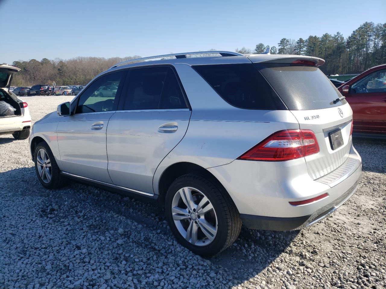 2015 Mercedes-Benz M-klasse VIN 4JGDA5JB3FA614874 Copart auction photo, front end / minor dent/scratches damage thumbnail 2