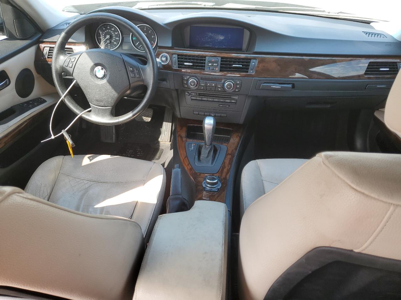 2011 BMW 3er VIN WBAPK5G59BNN28243 Copart auction photo, front end / mechanical damage thumbnail 8