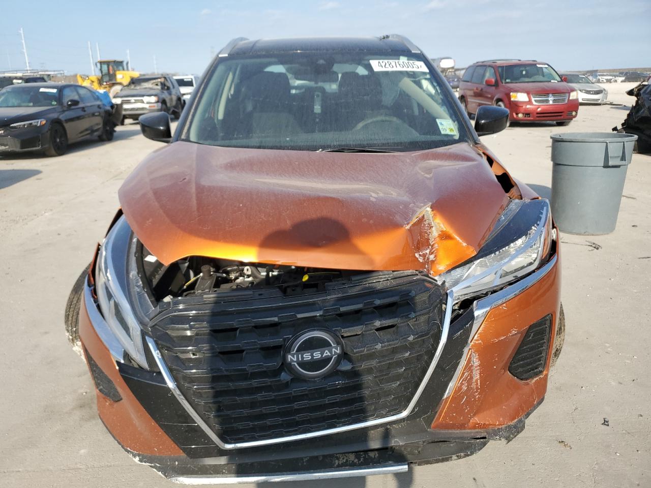 2024 Nissan Kicks VIN 3N1CP5CV7RL561747 Copart auction photo, front end damage thumbnail 5