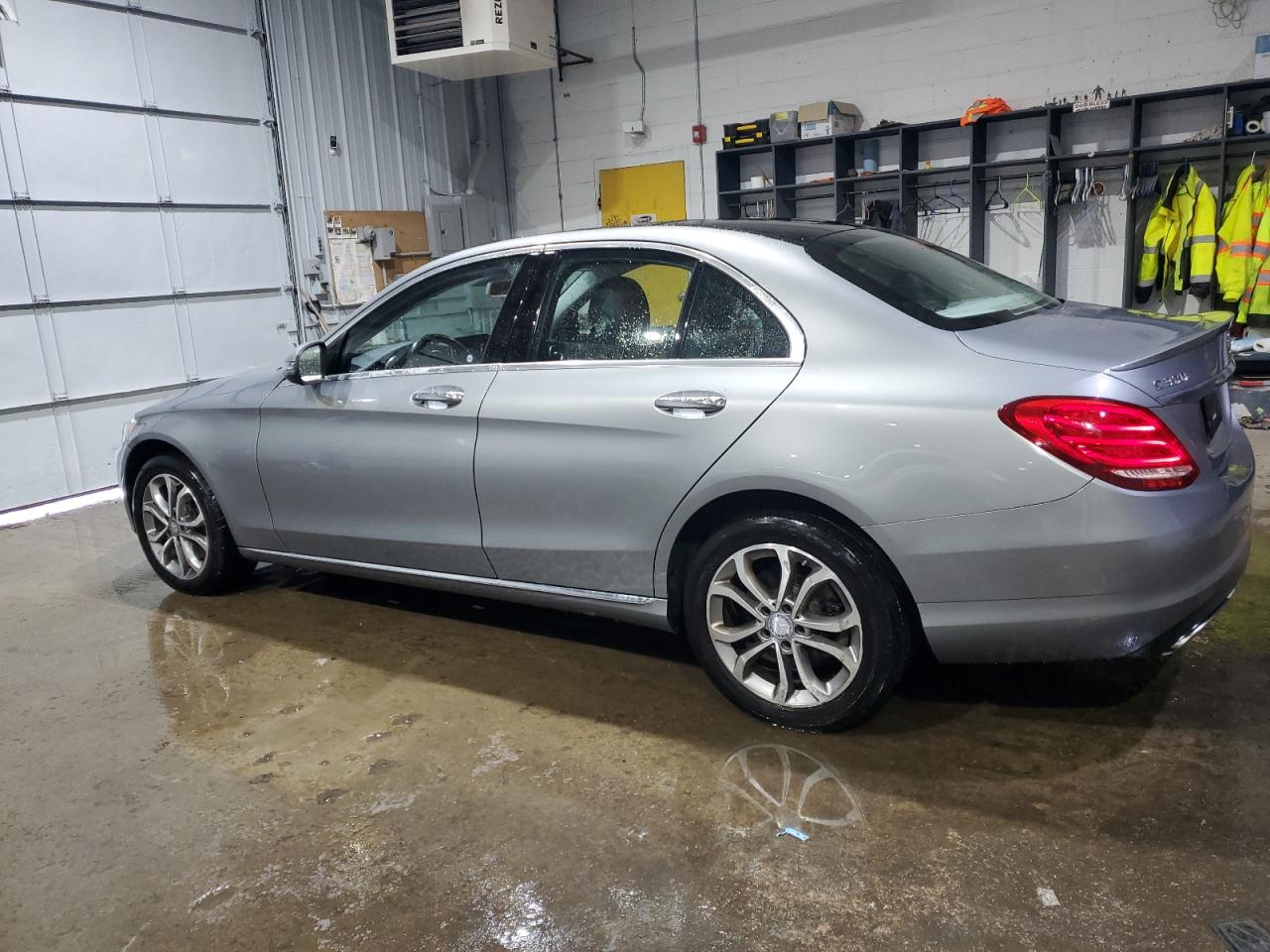 2016 Mercedes-Benz C-klasse VIN 55SWF4KB5GU123477 Copart auction photo, side / rear end damage thumbnail 2