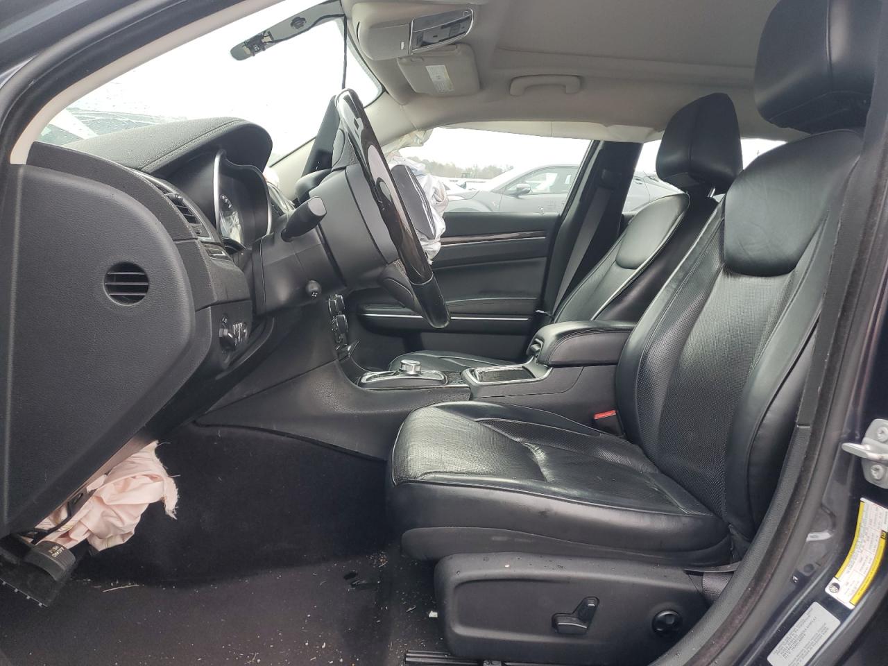 2016 Chrysler 300 VIN 2C3CCAEG8GH342628 Copart auction photo, front end / minor dent/scratches damage thumbnail 7