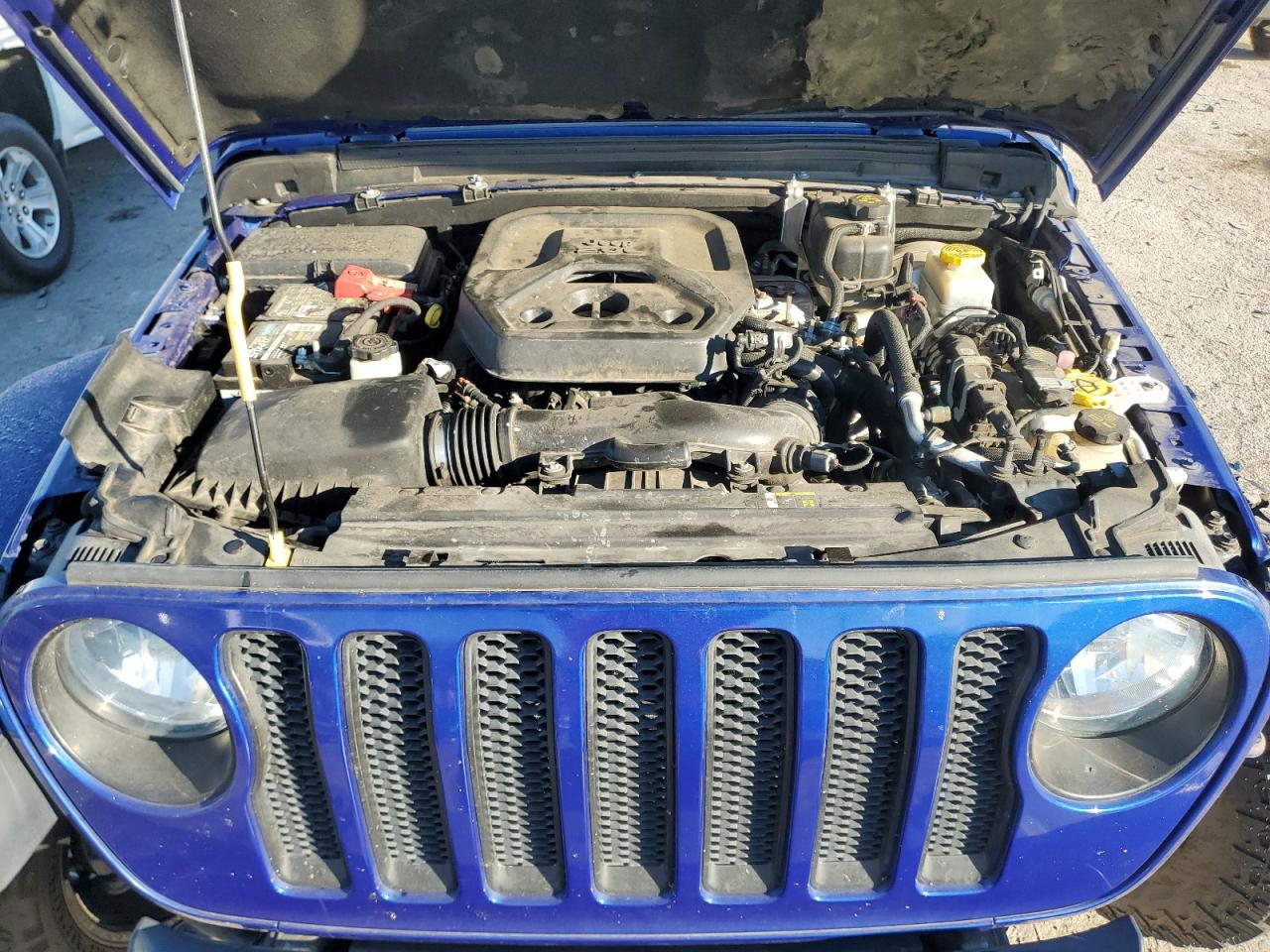 2020 Jeep Wrangler VIN 1C4HJXEN2LW114516 Copart auction photo, front end / minor dent/scratches damage thumbnail 13