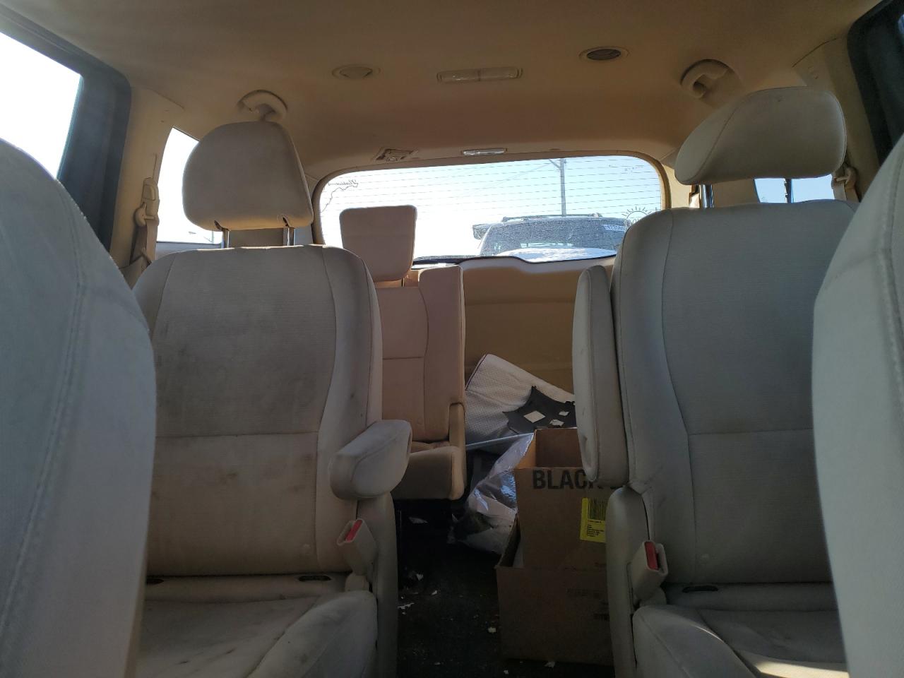2015 KIA Sedona VIN KNDMB5C1XF6028293 Copart auction photo, front end / minor dent/scratches damage thumbnail 10