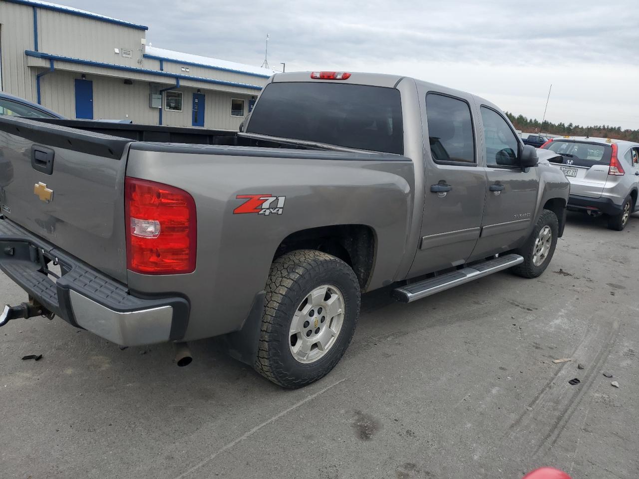 2013 Chevrolet Silverado VIN 3GCPKSE7XDG137801 Copart auction photo, front end damage thumbnail 3