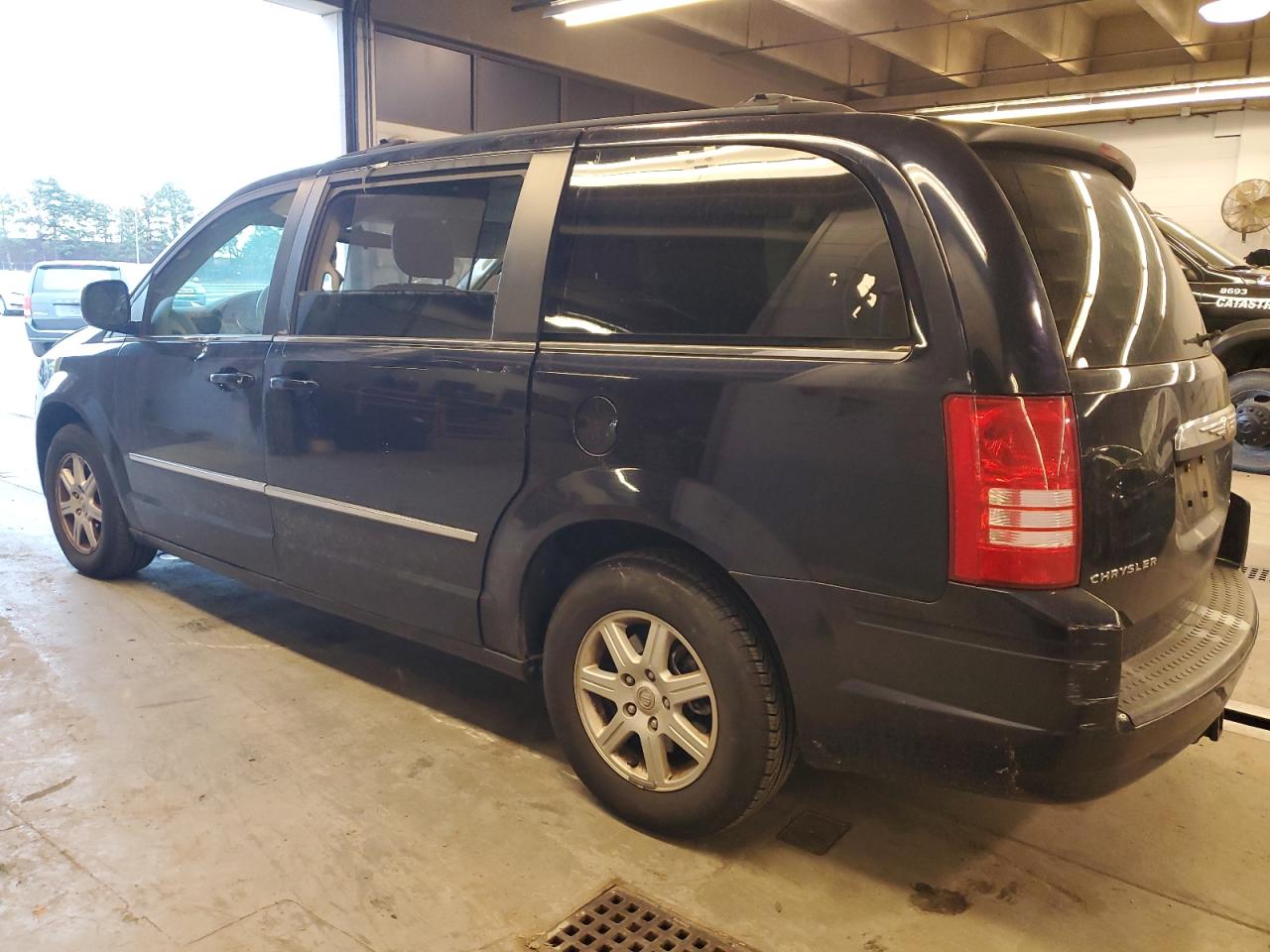 2010 Chrysler Town & Country VIN 2A4RR5D19AR143043 Copart auction photo, front end / minor dent/scratches damage thumbnail 2