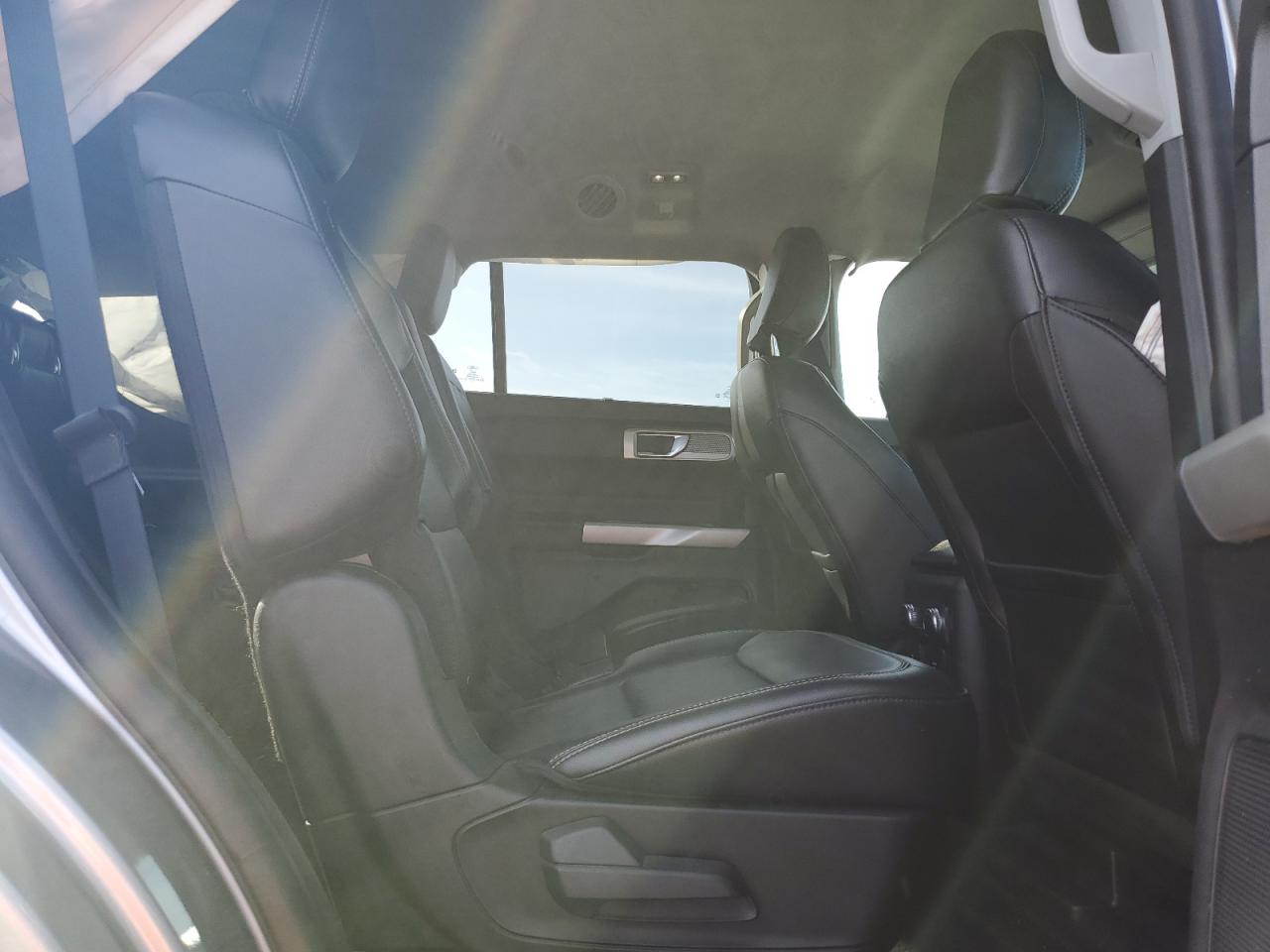 2022 Ford Explorer VIN 1FMSK7FH3NGA63869 Copart auction photo, front end / mechanical damage thumbnail 10