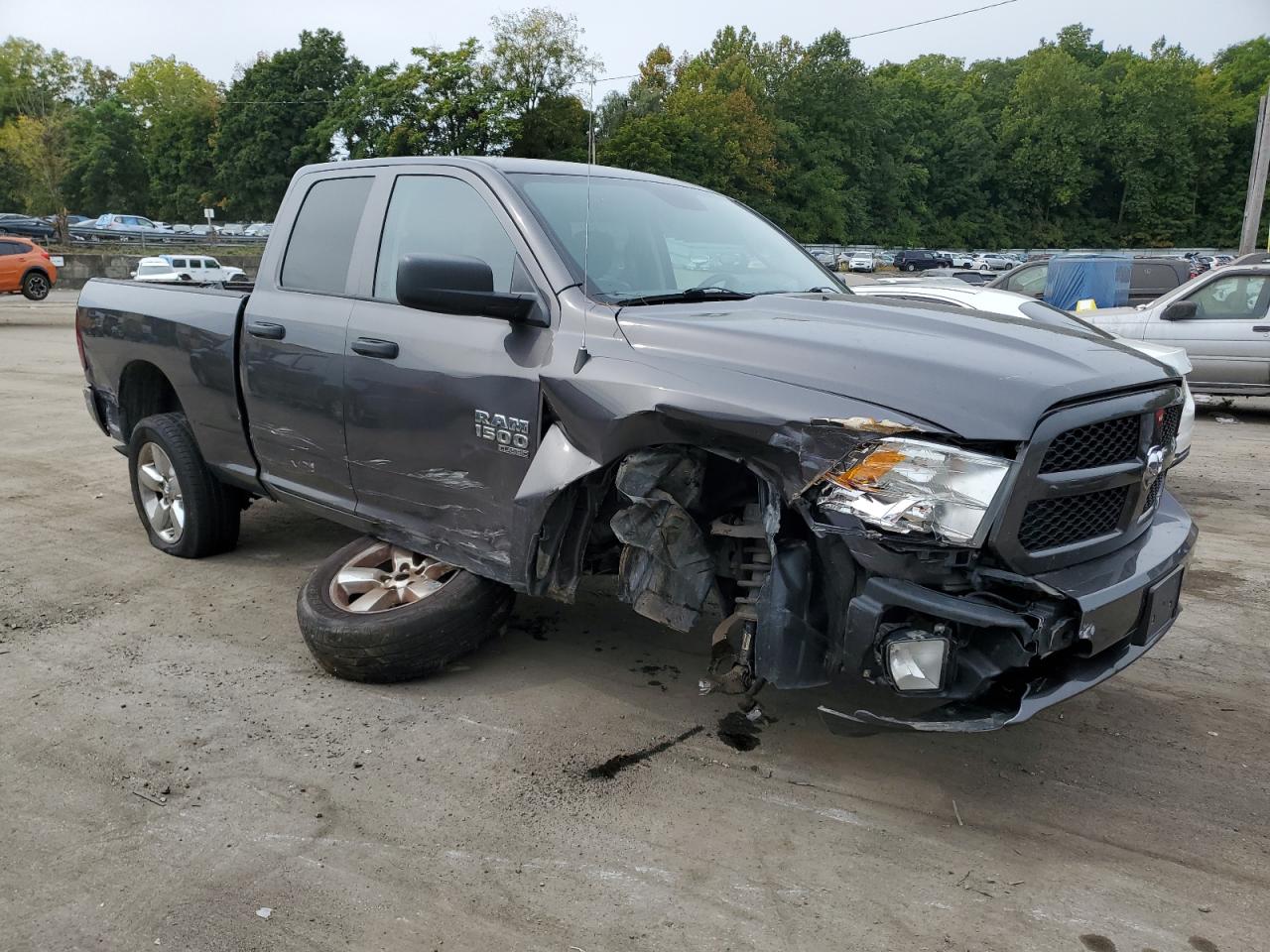 2019 RAM 1500 VIN 1C6RR7FG7KS544648 Copart auction photo, front end / side damage thumbnail 4