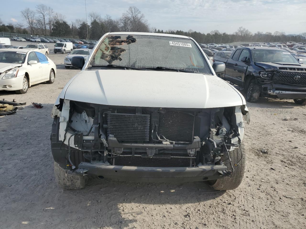 2019 Nissan Navara (Frontier) VIN 1N6DD0EV8KN745804 Copart auction photo, all over damage thumbnail 5