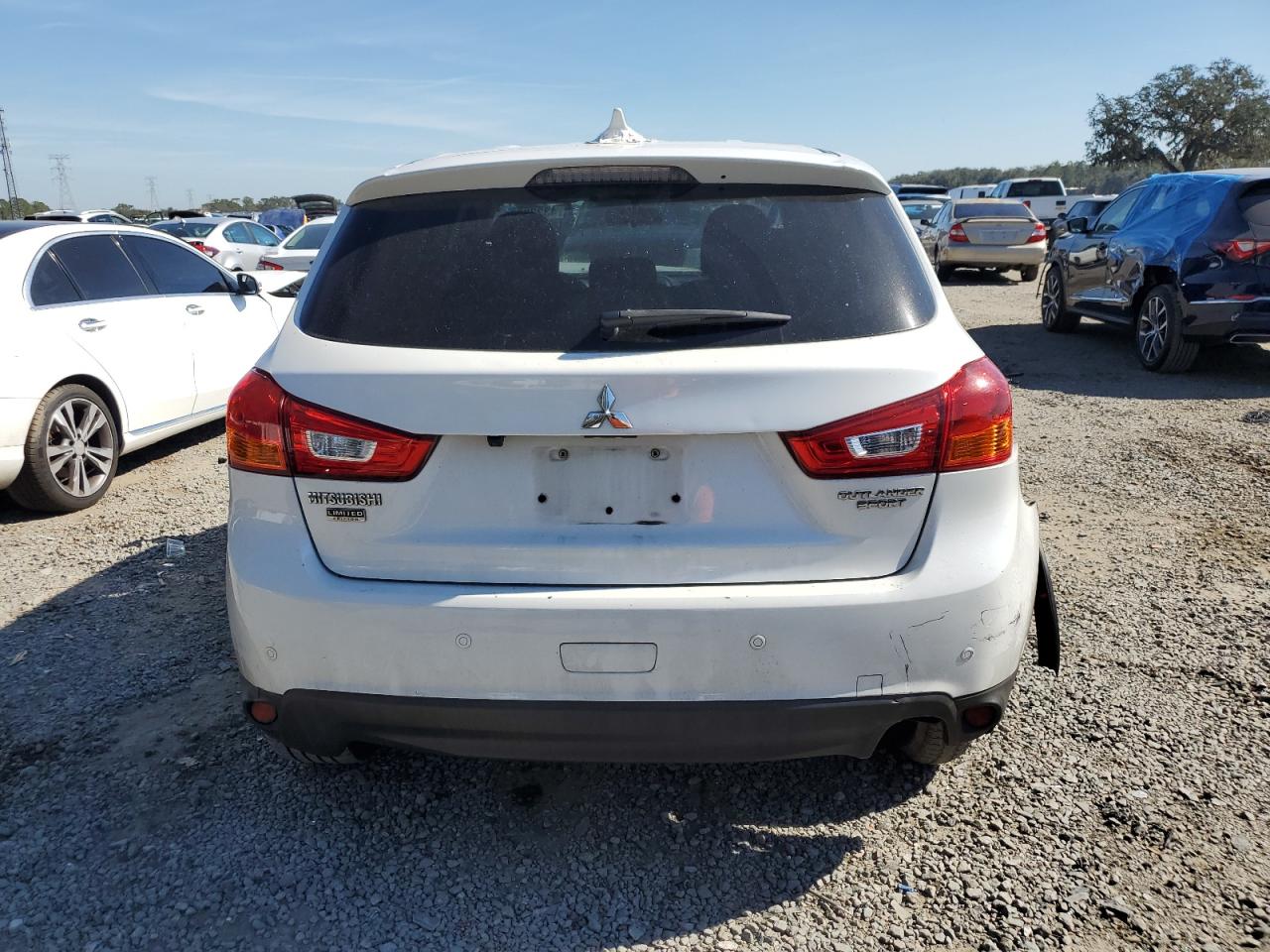 2017 Mitsubishi Outlander VIN JA4AP3AU9HZ050075 Copart auction photo, front end damage thumbnail 6