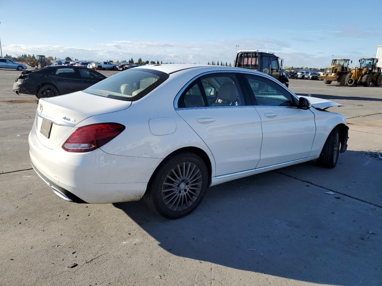 2016 Mercedes-Benz C-klasse VIN 55SWF4KB9GU165814 Copart auction photo, front end damage thumbnail 3