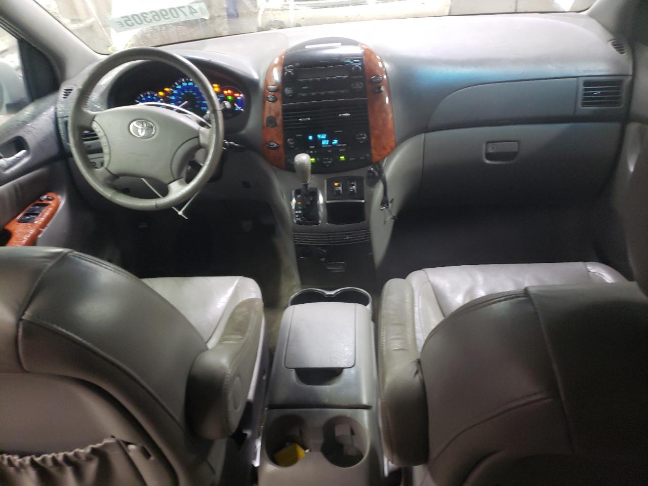 2007 Toyota Sienna VIN 5TDZK22C37S033473 Copart auction photo, front end / rear end damage thumbnail 8