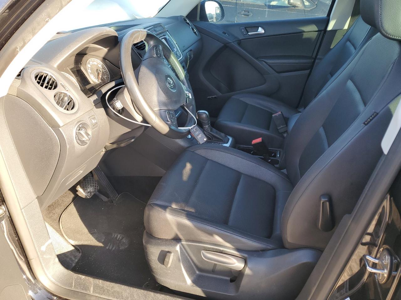 2015 Volkswagen Tiguan VIN WVGAV7AXXFW538149 Copart auction photo, front end / mechanical damage thumbnail 7
