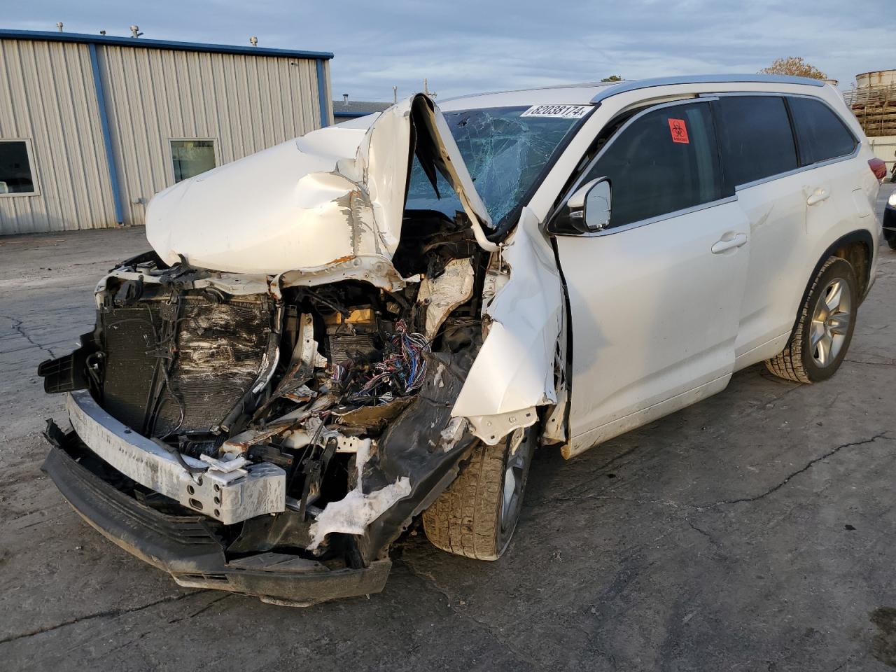 2018 Toyota Highlander VIN 5TDYZRFH5JS237155