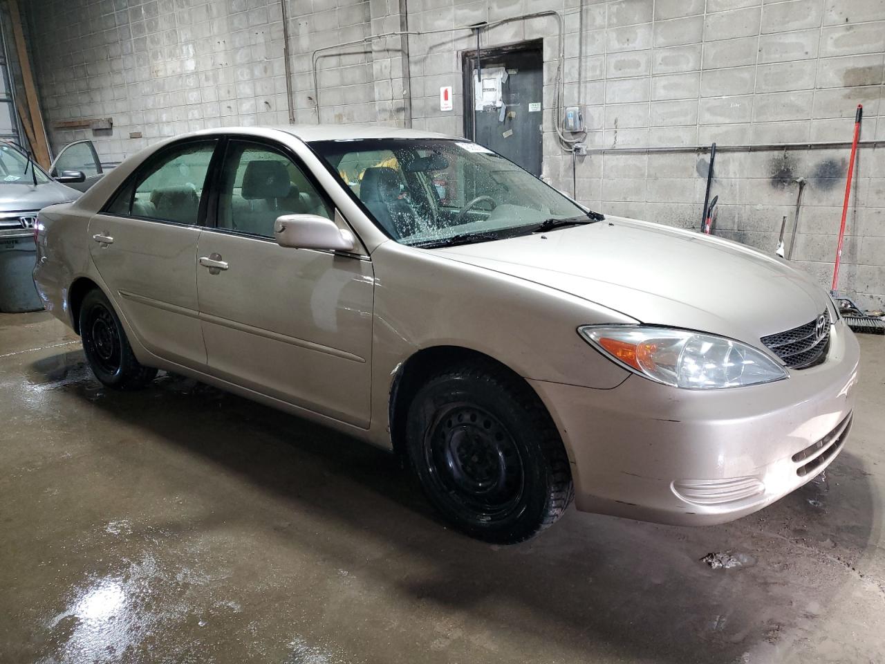 2003 Toyota Camry VIN 4T1BE32K13U765415 Copart auction photo, front end / rear end damage thumbnail 4