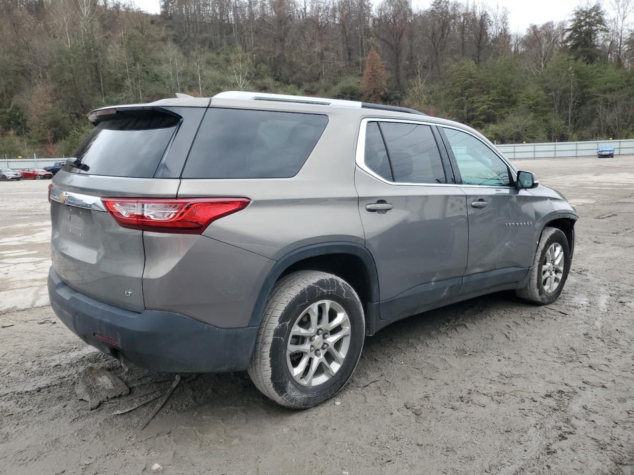2018 Chevrolet Traverse VIN 1GNEVGKW1JJ277065 Copart auction photo, all over damage thumbnail 3