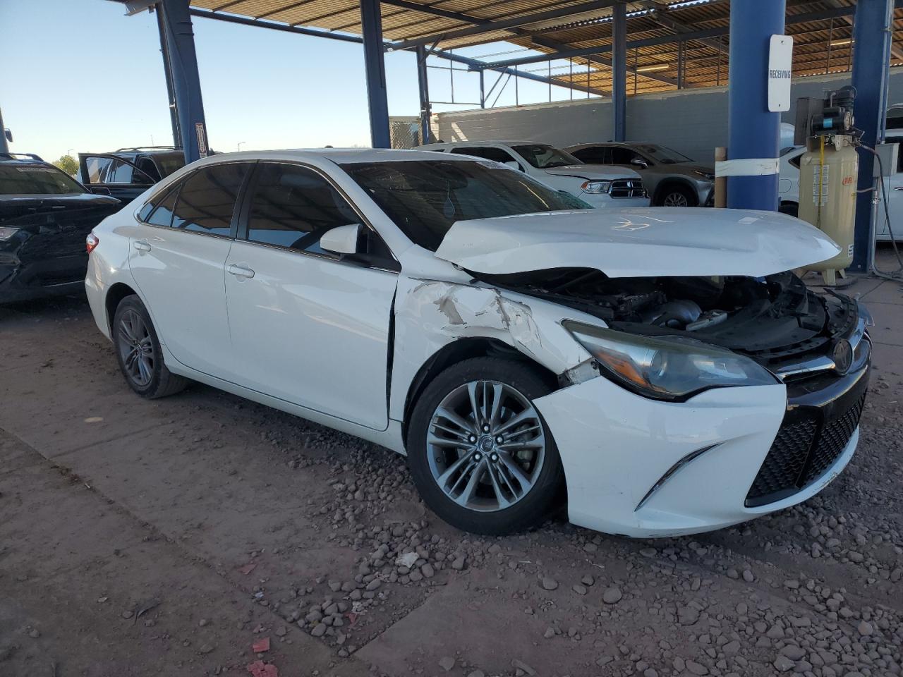 2016 Toyota Camry VIN 4T1BF1FK6GU152191 Copart auction photo, front end damage thumbnail 4