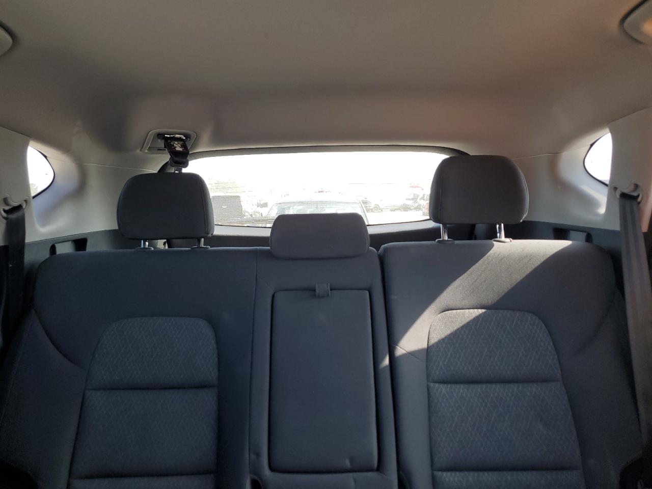 2018 Hyundai Tucson VIN KM8J33A42JU635564 Copart auction photo, front end damage thumbnail 11
