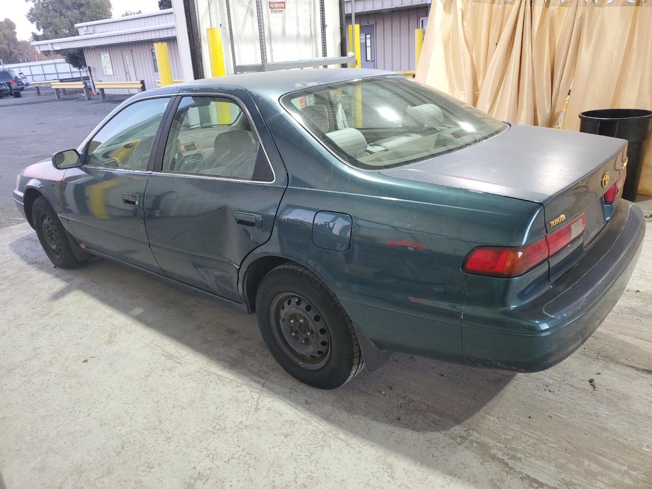 1997 Toyota Camry VIN JT2BG22K9V0100449 Copart auction photo, side damage thumbnail 2