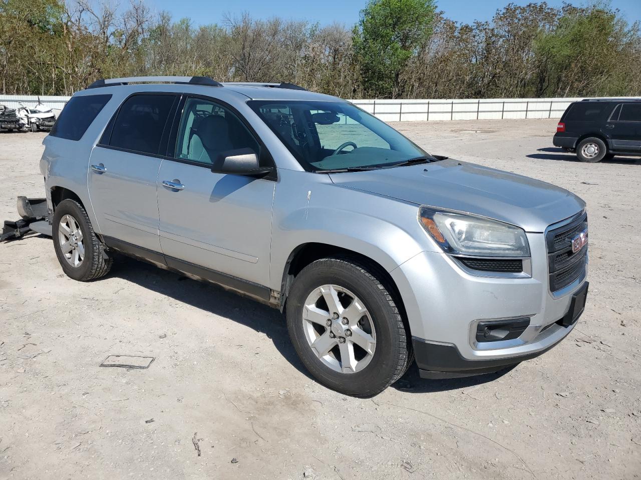 2015 GMC Acadia VIN 1GKKRPKD3FJ289146 Copart auction photo, rear end / minor dent/scratches damage thumbnail 4