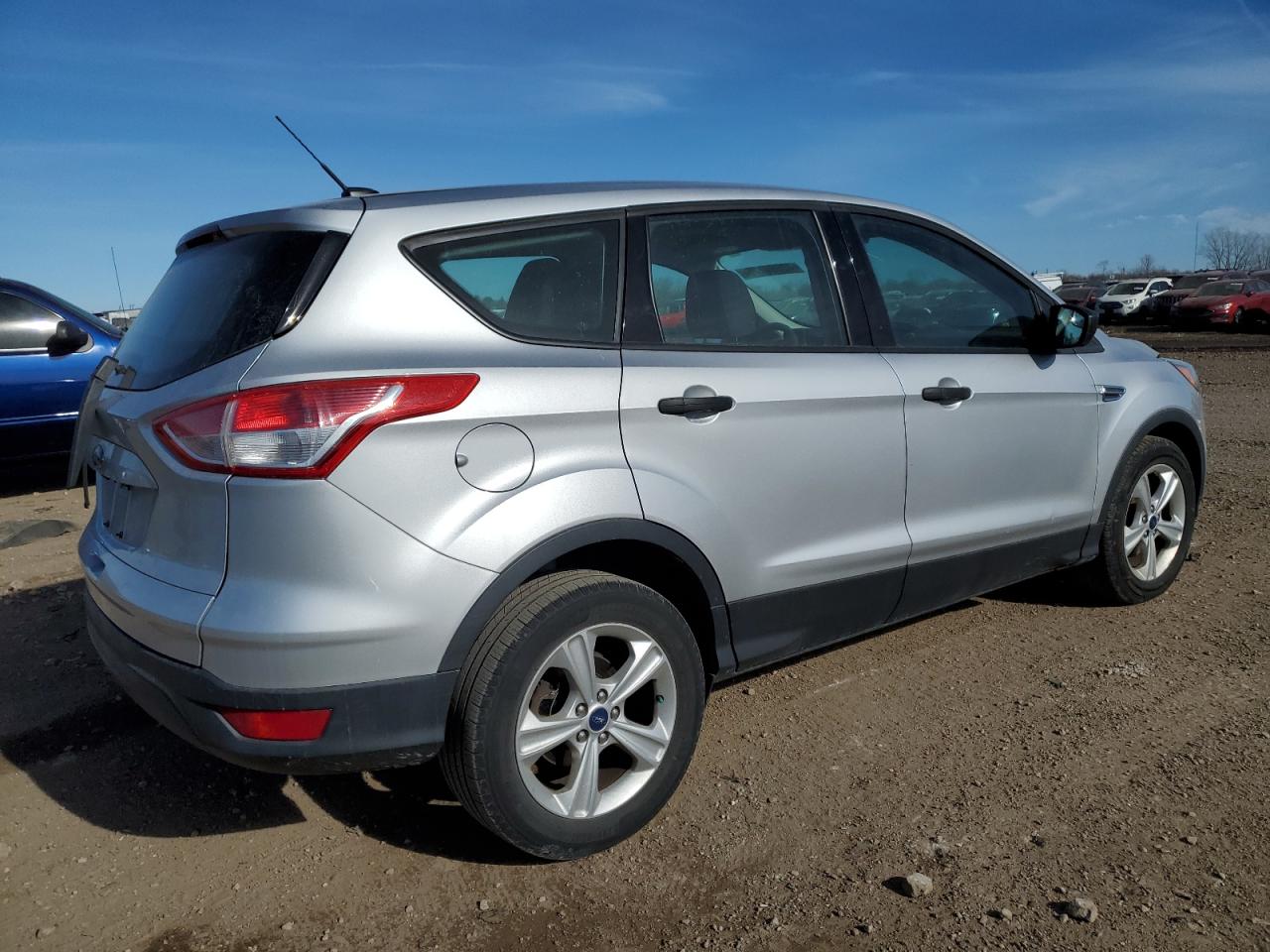 2015 Ford Escape VIN 1FMCU0F77FUB57589 Copart auction photo, front end / side damage thumbnail 3