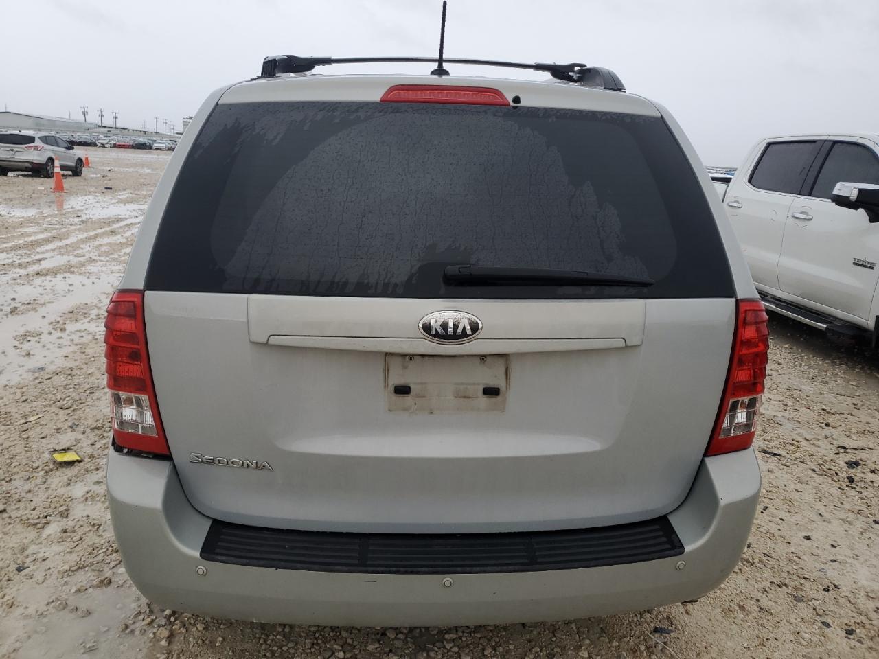 2014 KIA Sedona VIN KNDMG4C79E6555627 Copart auction photo, frame damage / rear end damage thumbnail 6