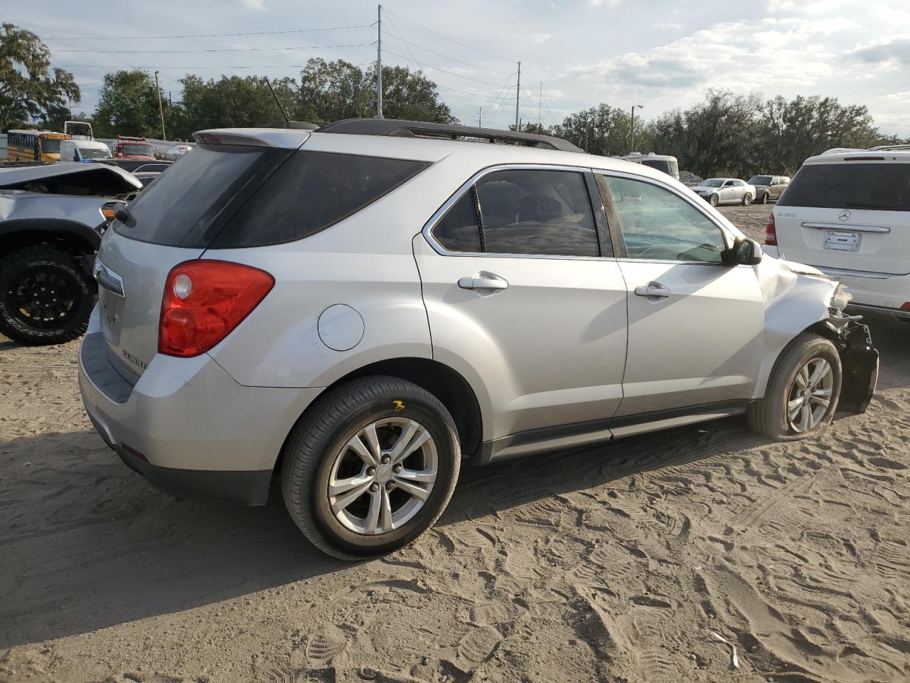 2015 Chevrolet Equinox VIN 2GNALBEK9F1179063 Copart auction photo, front end / undercarriage damage thumbnail 3