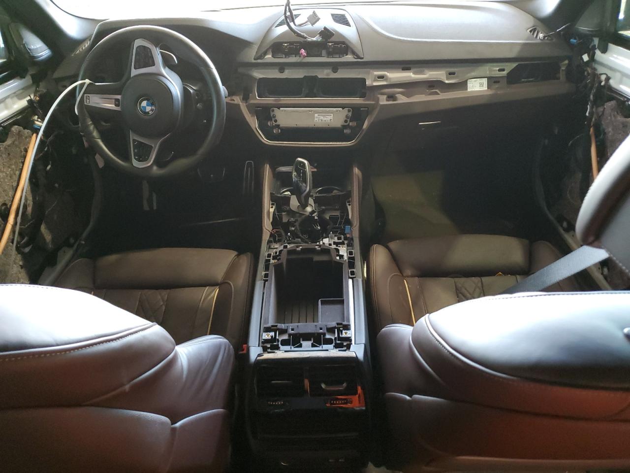 2022 BMW 5er VIN WBA53BJ05NWX79517 Copart auction photo, vandalism / side damage thumbnail 8