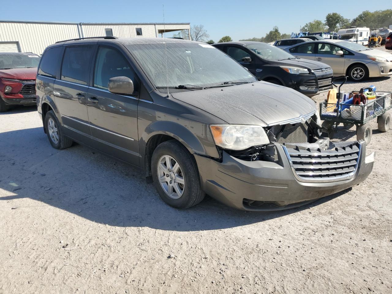 2010 Chrysler Town & Country VIN 2A4RR8D18AR392337 Copart auction photo, front end damage thumbnail 4