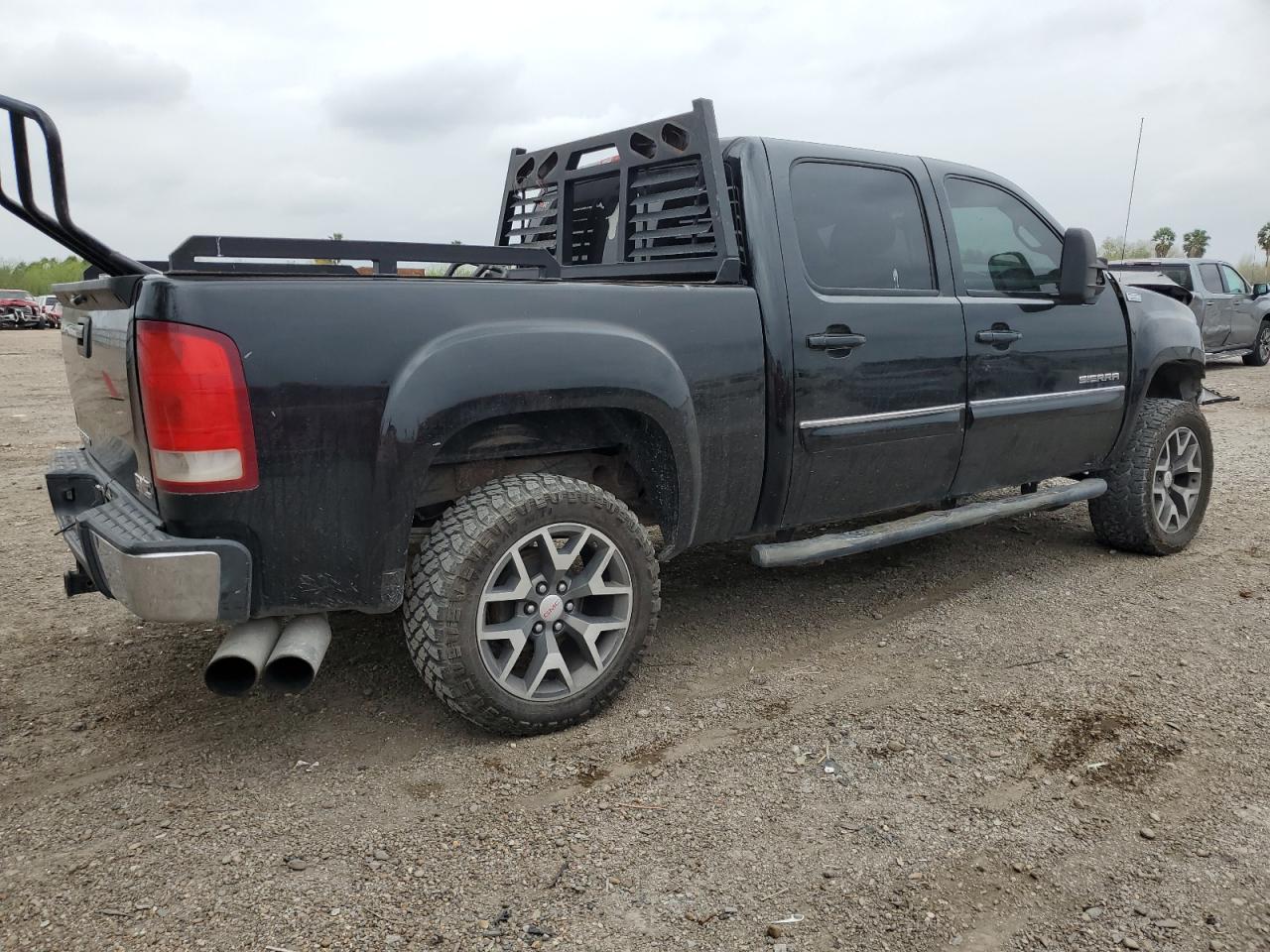 2008 GMC Sierra VIN 2GTEK13M581176210 Copart auction photo, front end damage thumbnail 3