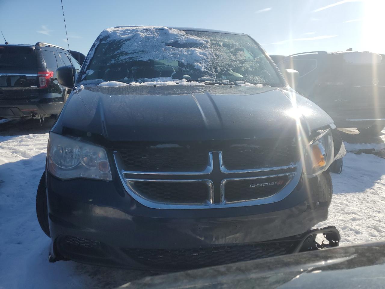 2013 Dodge Caravan VIN 2C4RDGBG6DR533013 Copart auction photo, front end / mechanical damage thumbnail 5
